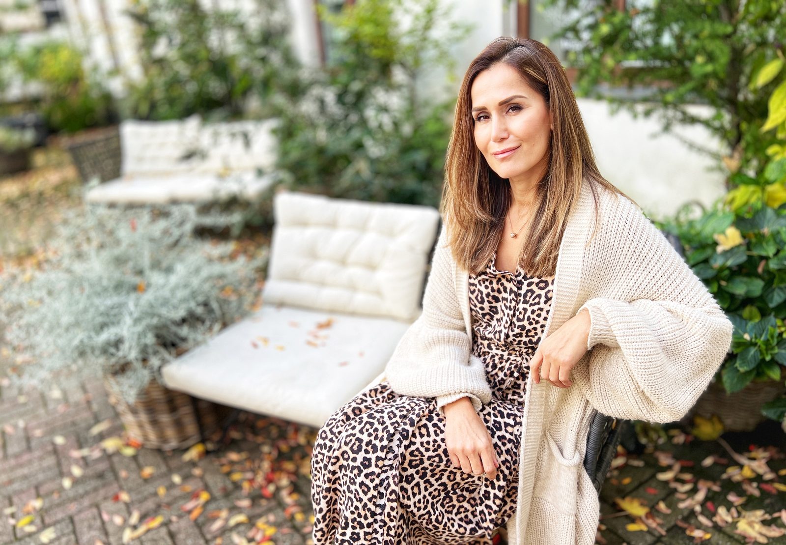 Mia Amini, certified trauma psychotherapist